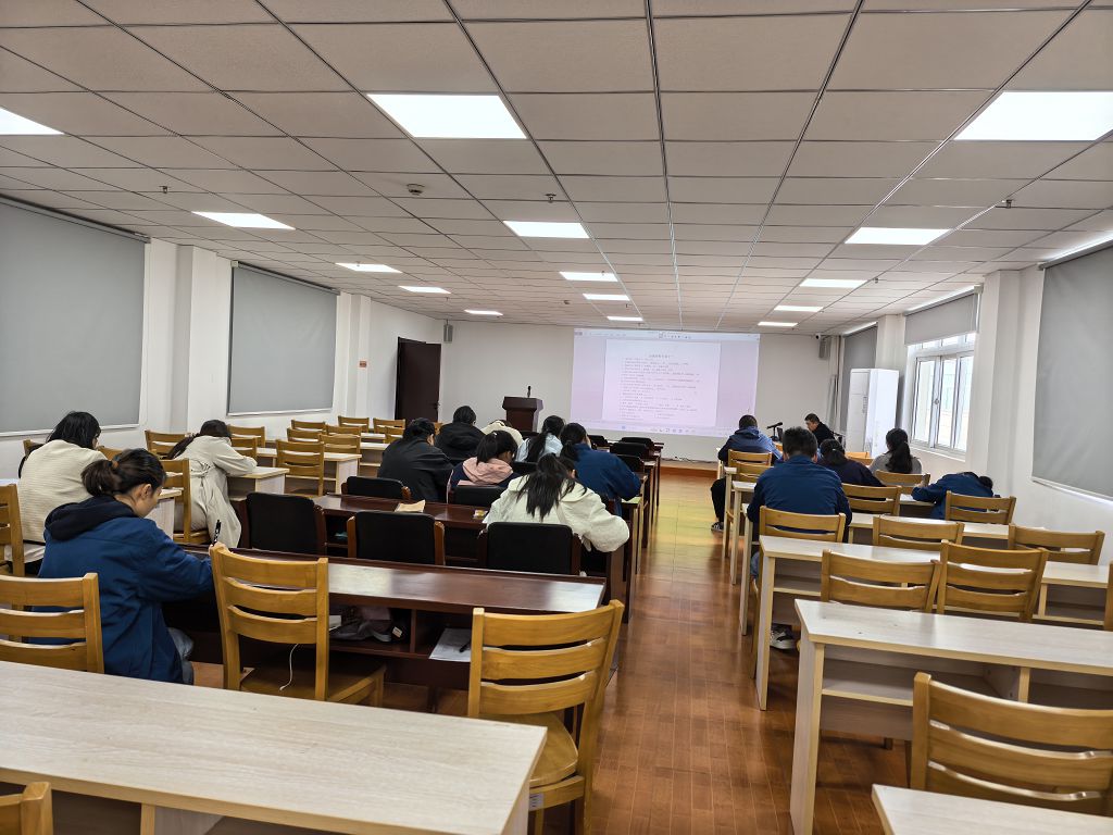 我校与中兵航联联合开展新型学徒制热处理专项培训